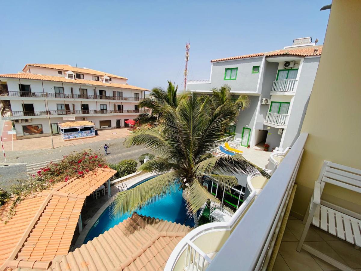 Aparthotel Nhaterra Santa Maria Kültér fotó