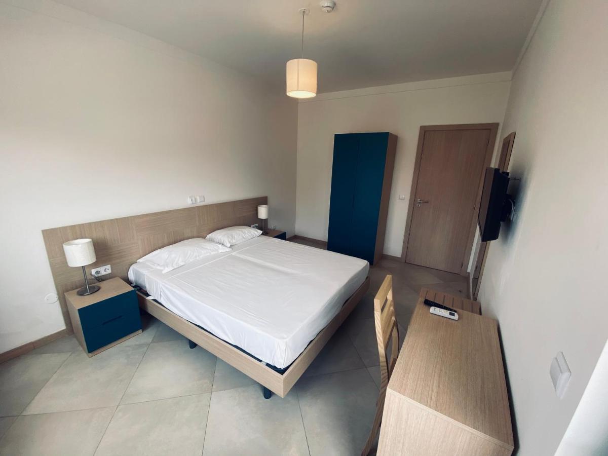 Aparthotel Nhaterra Santa Maria Kültér fotó