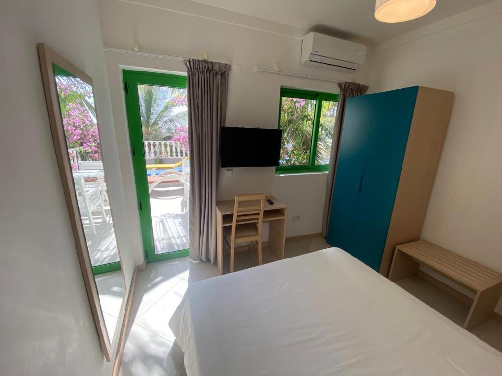 Aparthotel Nhaterra Santa Maria Kültér fotó